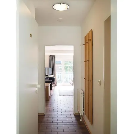 In With Balcony * פרראו